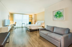 Holiday Inn Cúcuta, an IHG Hotel  Кукута